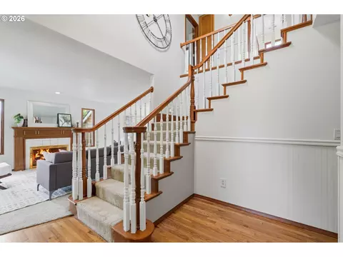 Entry Way - 3200 SW 24th St, Gresham, OR 97080 photo 2 of 2