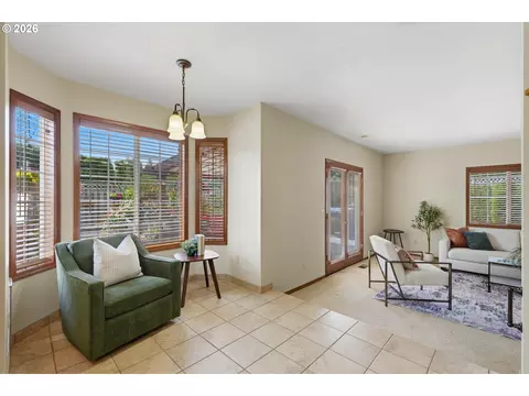 Living - 3200 SW 24th St, Gresham, OR 97080 photo 3 of 4