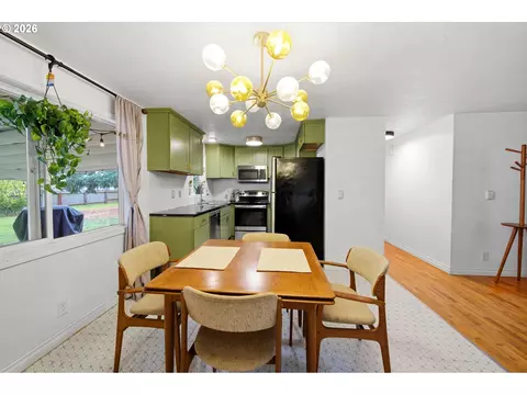 Dining - 4488 Knoop Ave, Eugene, OR 97402 photo 2 of 2