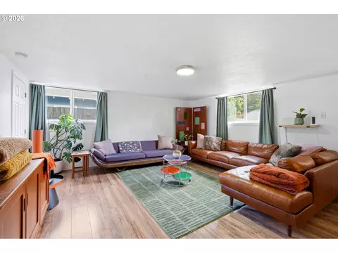 Other - 4488 Knoop Ave, Eugene, OR 97402 photo 3 of 10