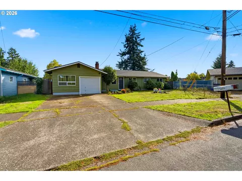 Exterior - 4488 Knoop Ave, Eugene, OR 97402 photo 10 of 10