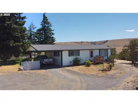10 NE Klinger St, Dufur, OR 97021