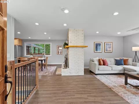 Entry Way - 34603 SE Jarl Rd, Boring, OR 97009 photo 1 of 2