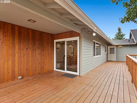 Exterior - 34603 SE Jarl Rd, Boring, OR 97009 photo 6 of 14