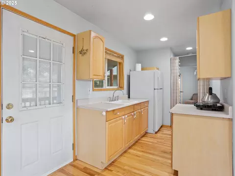 Entry Way - 34603 SE Jarl Rd, Boring, OR 97009 photo 2 of 2