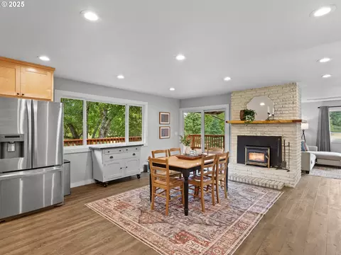 Dining - 34603 SE Jarl Rd, Boring, OR 97009 photo 1 of 1