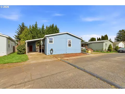 1005 Ferry St #13, Dayton, OR 97114