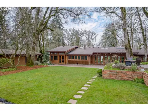 1785 Skyline Blvd, Eugene, OR 97403