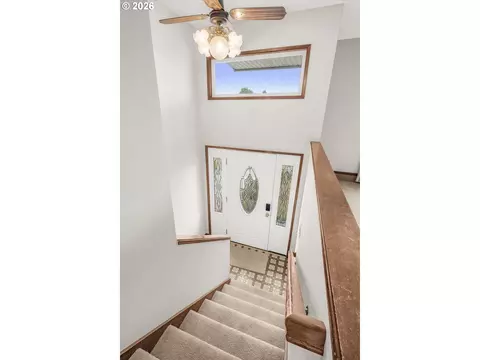 Entry Way - 2755 SW Angeline Ct, Gresham, OR 97080 photo 2 of 2