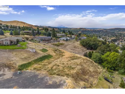 View/Area - 2837 E 9th St, The Dalles, OR 97058 photo 14 of 15