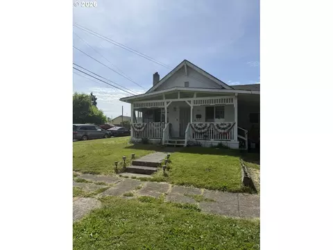 690 S 6th St, Independence, OR 97351
