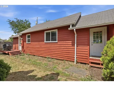 355 N Grove Ct, Eugene, OR 97404 photo 5