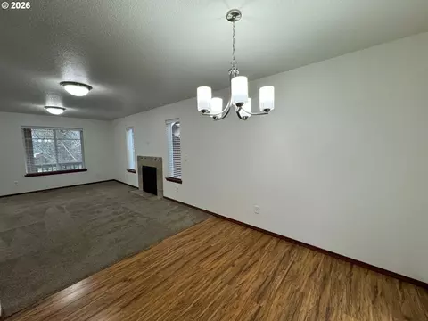 Living - 2013 NW Bella Vista Dr, Gresham, OR 97030 photo 2 of 5