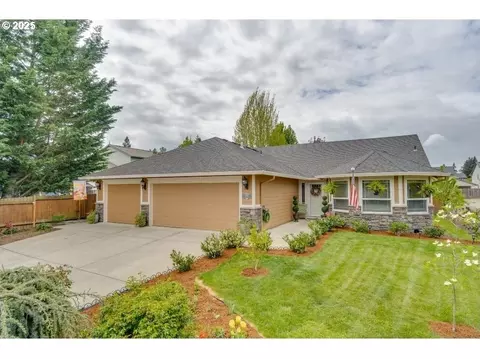 10412 NW 3rd Pl, Vancouver, WA 98685