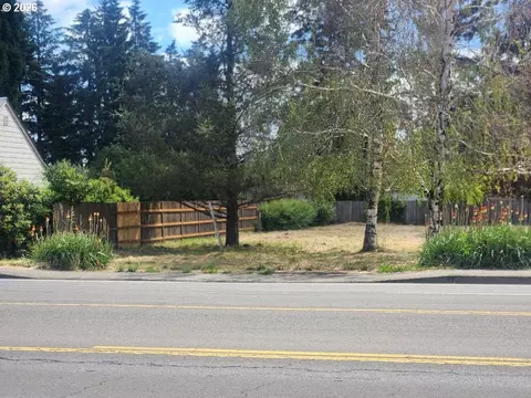 4762 Lancaster Dr, Salem, OR 97305