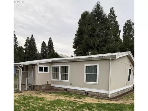 76353 Willamette Way, Oakridge, OR 97463