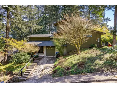 4425 Hilyard St, Eugene, OR 97405