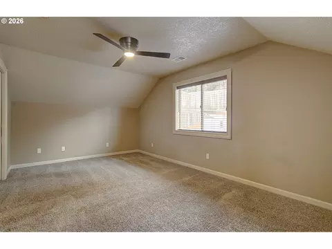 Bedroom - 553 SE 23rd Ter, Gresham, OR 97080 photo 6 of 7