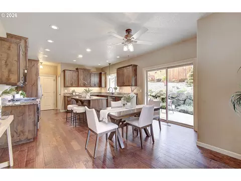 Dining - 553 SE 23rd Ter, Gresham, OR 97080 photo 1 of 1