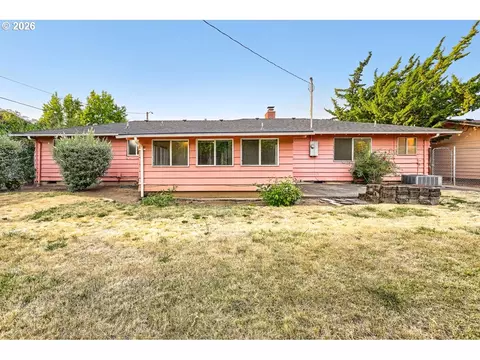 Exterior - 2562 Dover Dr, Eugene, OR 97404 photo 9 of 9