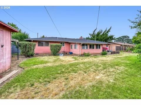Exterior - 2562 Dover Dr, Eugene, OR 97404 photo 6 of 6