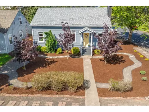 1333 NE Kirby St, Mcminnville, OR 97128