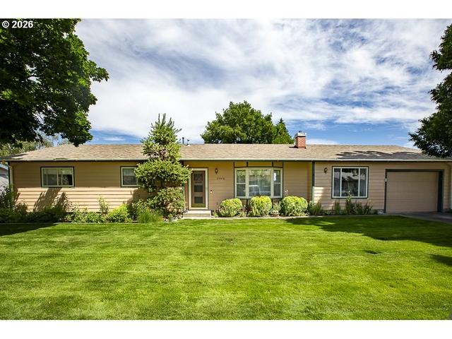 2448 Century Loop, La Grande, OR 97850