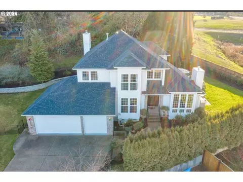 1235 NW Countryside Ct, Mcminnville, OR 97128