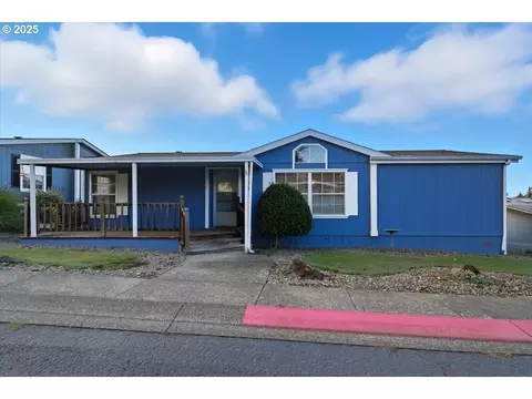 8300 NE Quatama St #104, Hillsboro, OR 97124