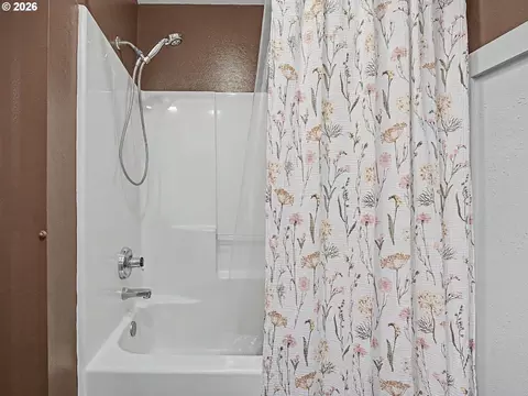 3008 SE Laura Ave, Gresham, OR 97080 photo 38