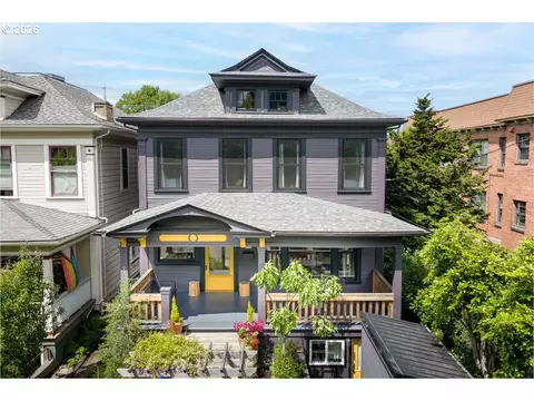 2935 SE Yamhill St, Portland, OR 97214
