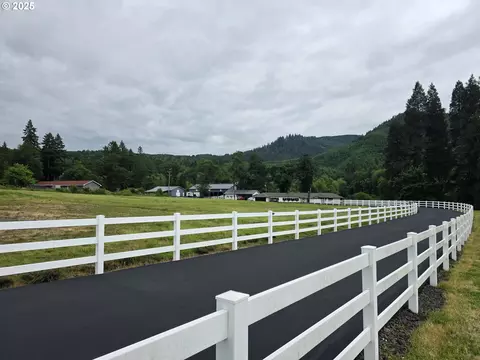 4340 State Highway 38, Drain, OR 97435