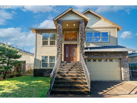 703 SE Keel Ave, Lincoln City, OR 97367