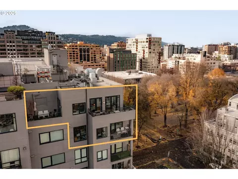 300 NW 8th Ave #902, Portland, OR 97209