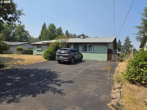 2194 NW Watters St, Roseburg, OR 97471