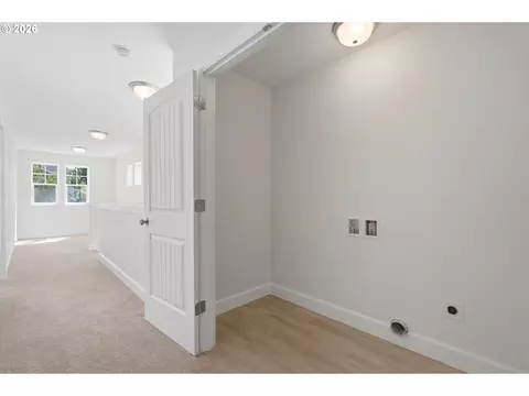 Entry Way - 19031 Dublin Ave, Sandy, OR 97055 photo 3 of 3