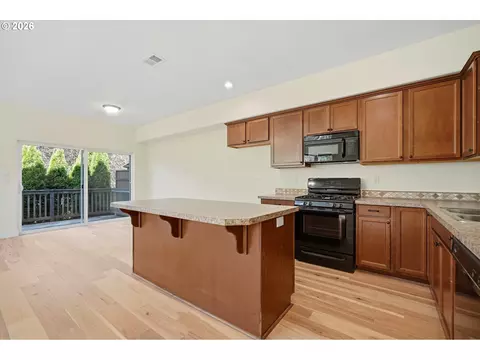 Kitchen - 19031 Dublin Ave, Sandy, OR 97055 photo 2 of 3