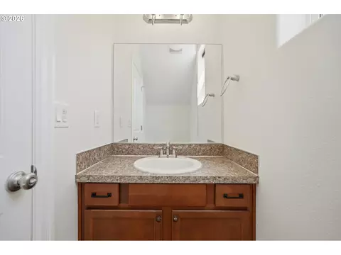 Bath - 19031 Dublin Ave, Sandy, OR 97055 photo 1 of 4