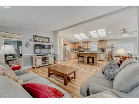 21553 SE Ankeny Ter, Gresham, OR 97030 photo 4