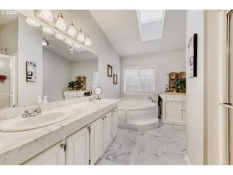21553 SE Ankeny Ter, Gresham, OR 97030 photo 9