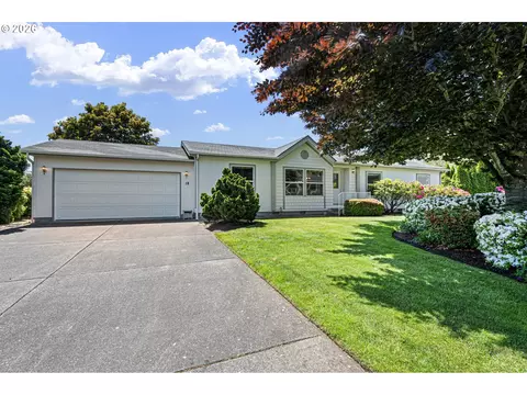 3220 Crescent Ave #18, Eugene, OR 97408