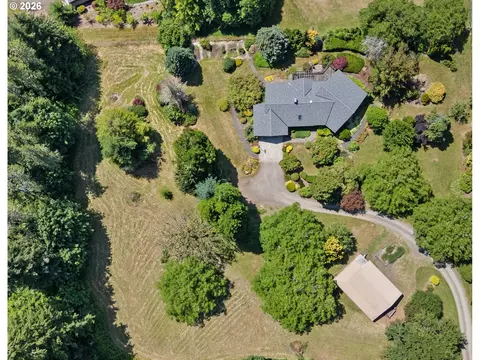252 Fredrickson Rd, Woodland, WA 98674