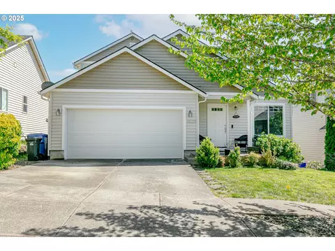 38720 Sawyer St, Sandy, OR 97055