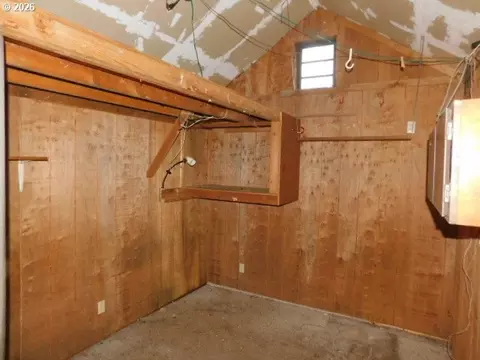 Other - 1990 Willow St, Florence, OR 97439 photo 3 of 4