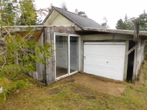 Other - 1990 Willow St, Florence, OR 97439 photo 2 of 4