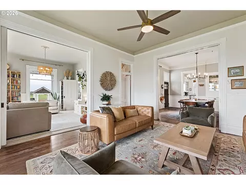 Living - 65254 Pine Tree Rd, Enterprise, OR 97828 photo 3 of 7