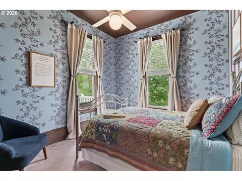 Bedroom - 65254 Pine Tree Rd, Enterprise, OR 97828 photo 4 of 4