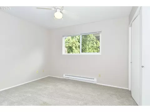 Bedroom - 3110 NE 7th Ct, Gresham, OR 97030 photo 4 of 5