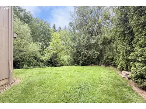 Exterior - 3110 NE 7th Ct, Gresham, OR 97030 photo 5 of 11