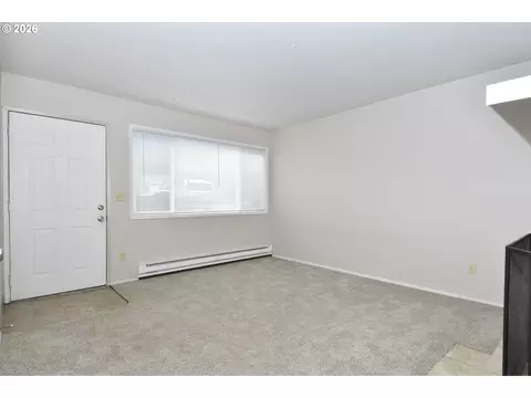 Living - 3110 NE 7th Ct, Gresham, OR 97030 photo 6 of 6